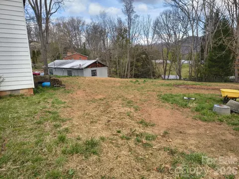 Exterior - 101 Knight Dr, Clyde, NC 28721 photo 4 of 5