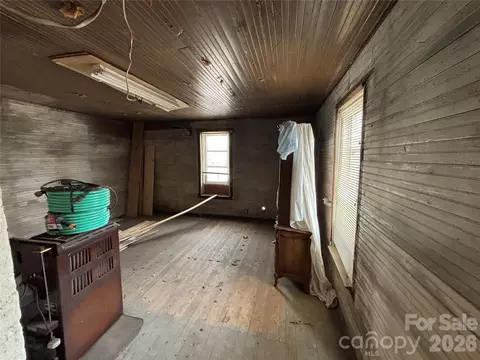 Bedroom - 101 Knight Dr, Clyde, NC 28721 photo 1 of 1