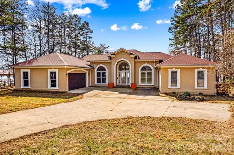 9145 Bringle Ferry Rd, Salisbury, NC 28146