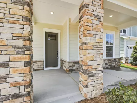 16024 Cloud Nine Ct, Matthews, NC 28105