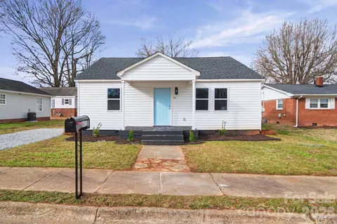 411 N Mulberry St, Cherryville, NC 28021