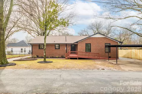 407 Thomas St, Marshville, NC 28103