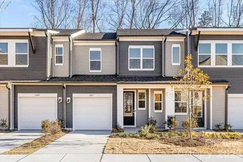 6013 Longar Ln, Charlotte, NC 28269