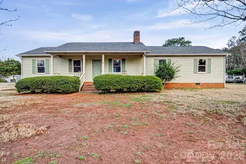 102 Roxie Ln, Belmont, NC 28012