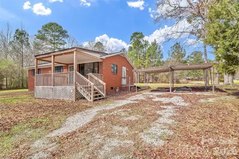 3489 Oakridge Rd, Lancaster, SC 29720