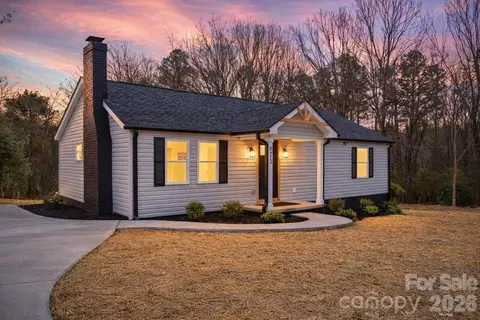 625 Lee St, Albemarle, NC 28001