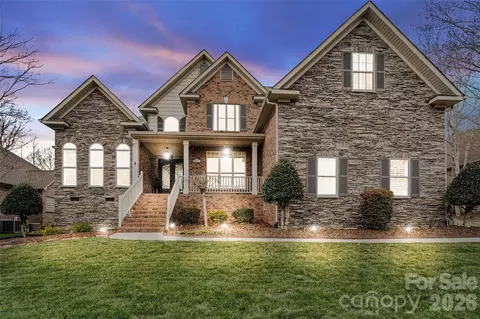 4232 Hoffmeister Dr, Waxhaw, NC 28173