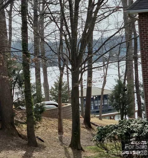 176 Broadview Cir, Mooresville, NC 28117