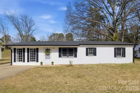 504 Bridges Dr, Kings Mountain, NC 28086