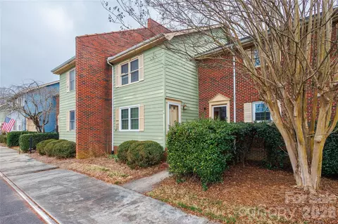 1300 Larchmont 810 Pl #810, Salisbury, NC 28144