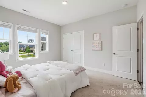 Bedroom - 4044 Brandywine Ter, Lancaster, SC 29720 photo 6 of 8
