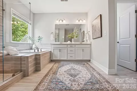 Bath - 4044 Brandywine Ter, Lancaster, SC 29720 photo 2 of 5