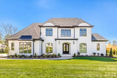 405 Sugar Maple Ln, Weddington, NC 28104