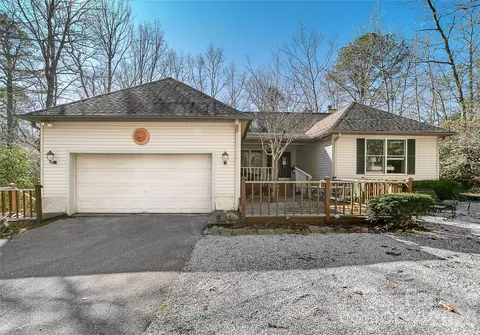 30 Tala Ct, Brevard, NC 28712
