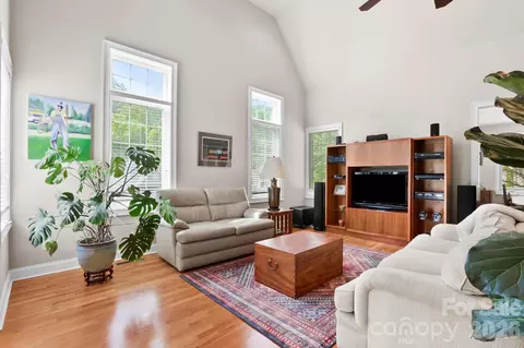 405 Mistletoe Trl, Hendersonville, NC 28791
