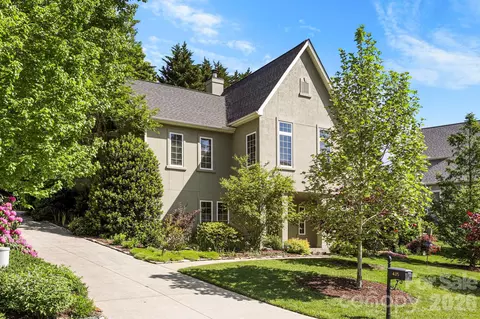 405 Mistletoe Trl, Hendersonville, NC 28791
