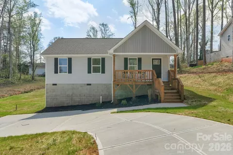 240 Parkland Dr, Forest City, NC 28043