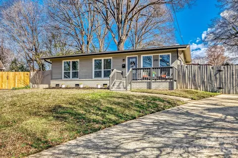 3701 Lynette Ct, Charlotte, NC 28217