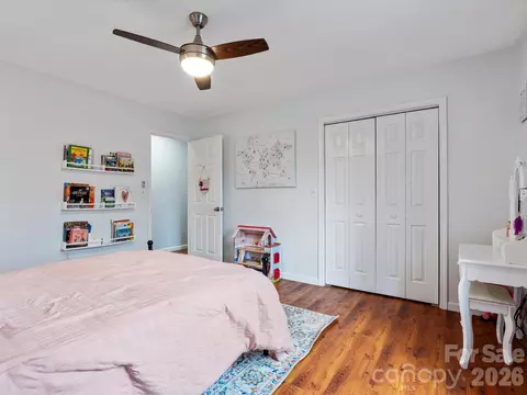 Bedroom - 26 Morrow Dr, Fairview, NC 28730 photo 4 of 9