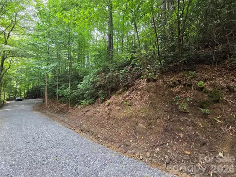 230 Serendipity 105 Ln #105, Waynesville, NC 28785