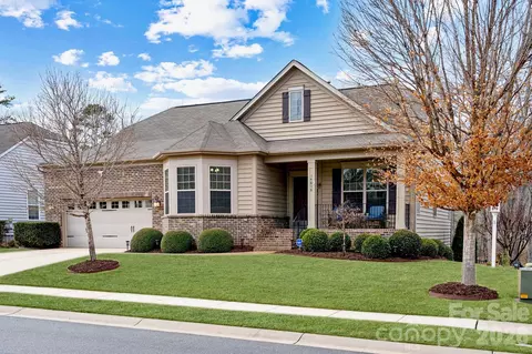 14616 Brannock Hills Dr, Charlotte, NC 28278