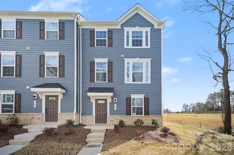 1211 May Apple Dr, Matthews, NC 28104