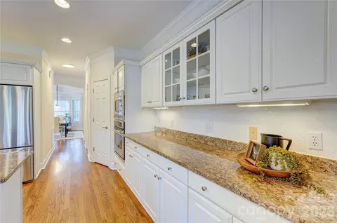 Kitchen - 21308 Araglin Ct, Cornelius, NC 28031 photo 3 of 5