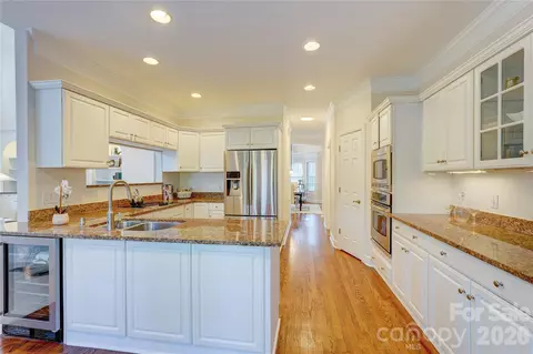 Kitchen - 21308 Araglin Ct, Cornelius, NC 28031 photo 2 of 5