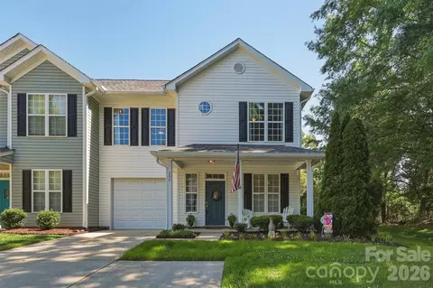 702 Torrey Pines Ln, Fort Mill, SC 29715