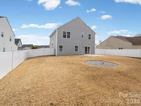 Exterior - 7072 Kenyon Dr, Denver, NC 28037 photo 4 of 5
