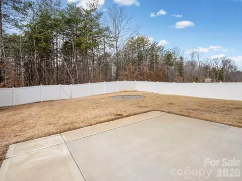 Exterior - 7072 Kenyon Dr, Denver, NC 28037 photo 5 of 5