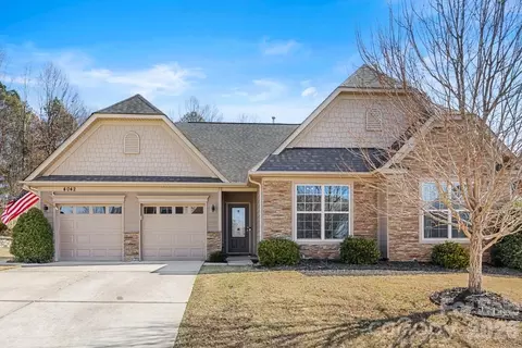 4042 Highgate Ln, Lancaster, SC 29720