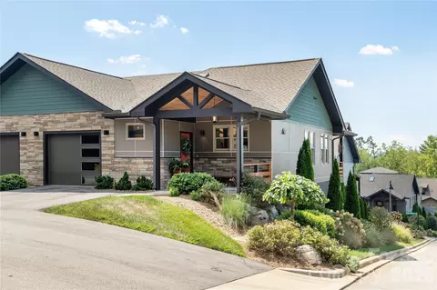 301 Ava Ln, Asheville, NC 28804