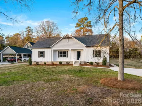 1235 Branch 3 St #3, Lancaster, SC 29720