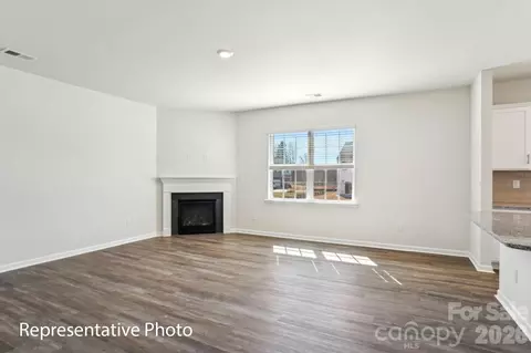 1611 Secrest Commons Dr, Monroe, NC 28112 photo 3