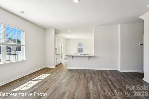 1611 Secrest Commons Dr, Monroe, NC 28112 photo 4
