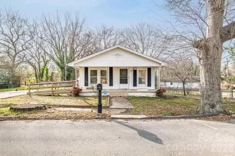 618 Live Oak St, Shelby, NC 28150