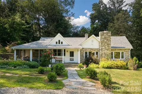 15 Wolfe Cove Rd, Asheville, NC 28804