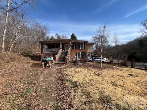 Exterior - 31 Walker Rd, Columbus, NC 28722 photo 3 of 3