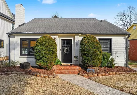 1804 Dearmon Dr, Charlotte, NC 28205