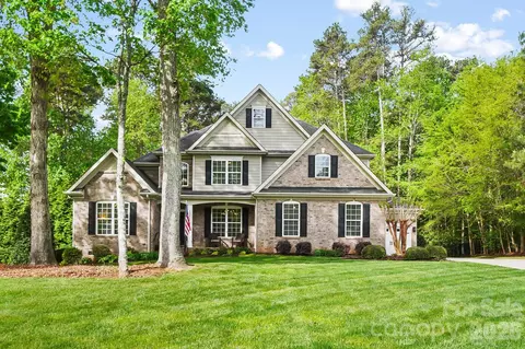 13326 Fairington Oaks Dr, Mint Hill, NC 28227