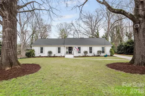 4901 Charmapeg Ave, Charlotte, NC 28211