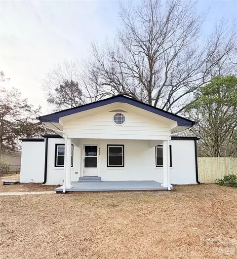 1114 Mount Olivet Rd, Kannapolis, NC 28083
