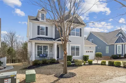 18808 Avery Park Dr, Cornelius, NC 28031 photo 2