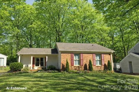 615 Winter Wood Dr, Matthews, NC 28105