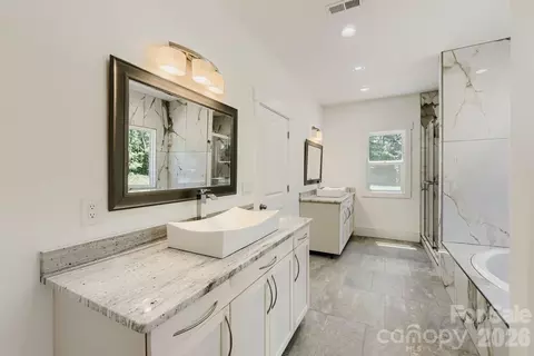 Bath - 321 Stone Ridge Dr, Salisbury, NC 28146 photo 2 of 5