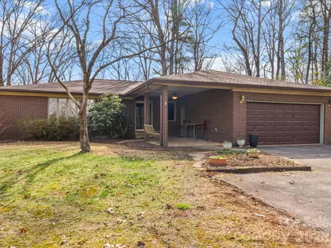 200 Canterbury Rd, Cullowhee, NC 28723