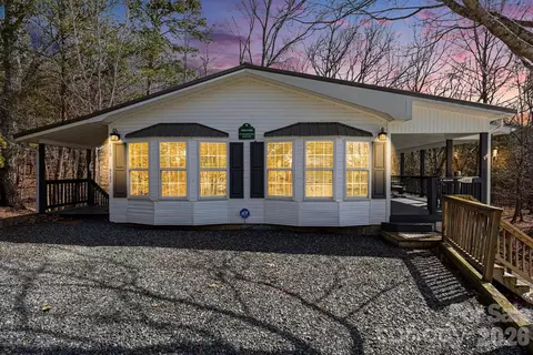 119 Deerfield Dr, New London, NC 28127