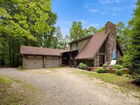 756 Pole Creasman Rd, Asheville, NC 28806