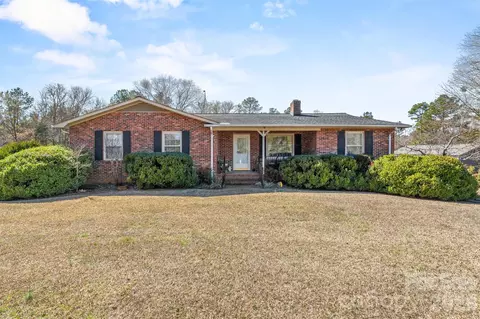 6330 Richburg Rd, Great Falls, SC 29055